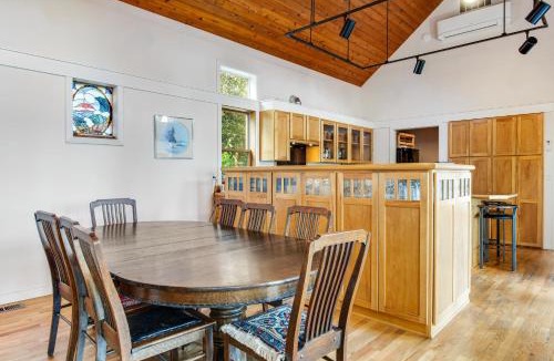 Tillicum House | The American Dream