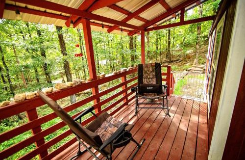 Murfreesboro Cabin | The Americana - Parker Creek Bend Cabins