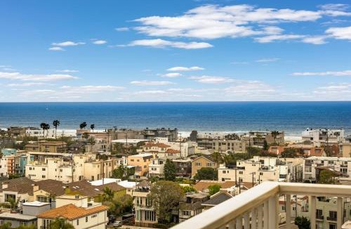 Marina Peninsula Apartment | The Amethyst Retreat - Marina 3BR Getaway Sunset Mesmerized