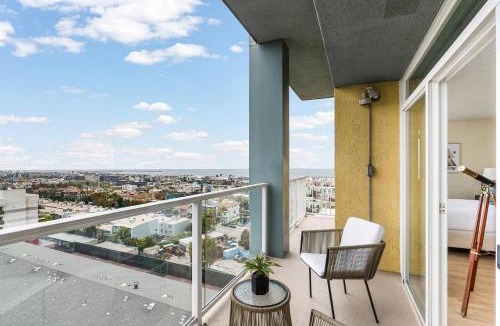 Marina Peninsula Apartment | The Amethyst Retreat - Marina 3BR Getaway Sunset Mesmerized