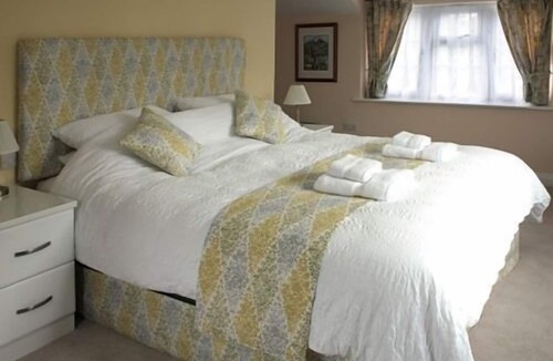 Oldbury-on-Severn Hotel | The Anchor Inn