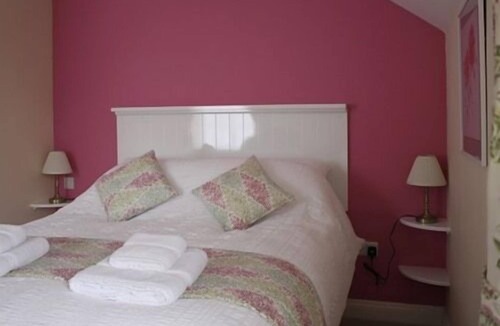 Oldbury-on-Severn Hotel | The Anchor Inn