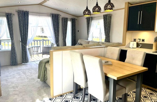 Hornsea House | The Anchorage - Deluxe Caravan