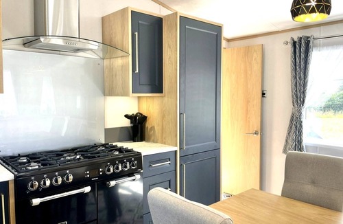 Hornsea House | The Anchorage - Deluxe Caravan