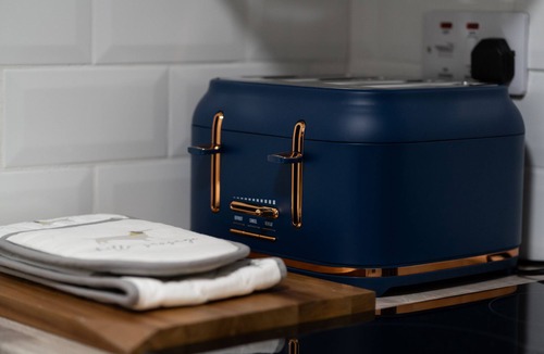 Bowes House | The Ancient Unicorn