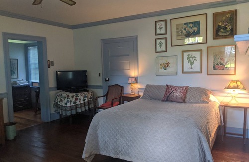 Warm Springs Bed & Breakfast | The Anderson Cottage Bed & Breakfast