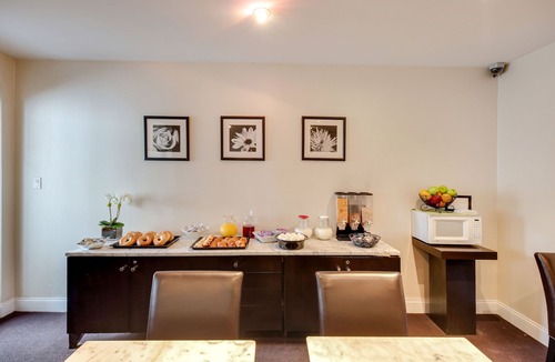 Great Neck Plaza Hotel | The Andrew Hotel