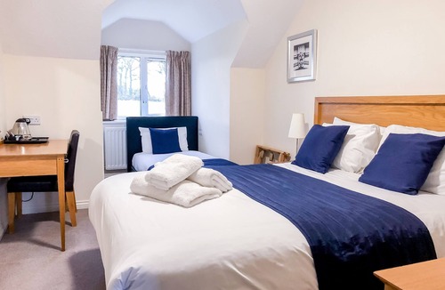 Privett Hotel | The Angel Hotel