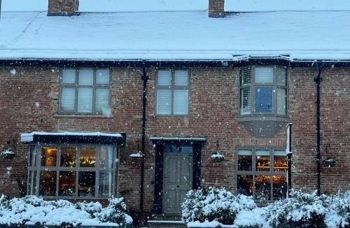 Topcliffe Hotel | The Angel Inn