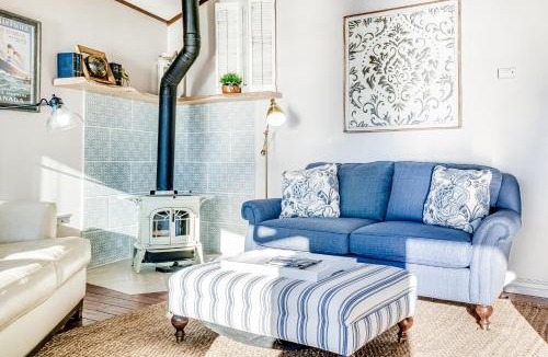 Hoodsport House | The Angle Inn