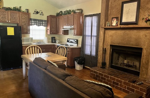 Sulphur Cabin | The Angler Cabin