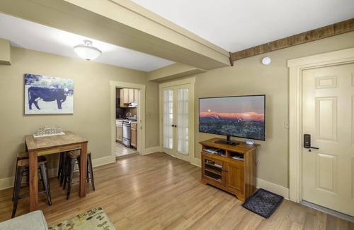 Stowe Area Condo | The Annex - 1 BR Condo in Stowe Village Historic District