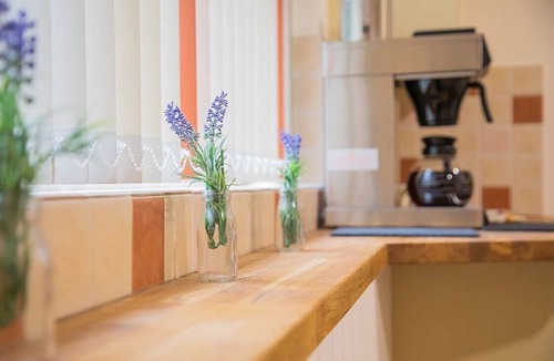 Weyhill House | The Annexe @ Elmbank - Adults Only