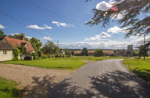 Hawkedon Apartment | The Annexe