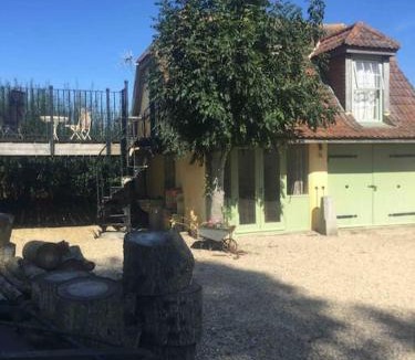 Pulham House | The Annexe