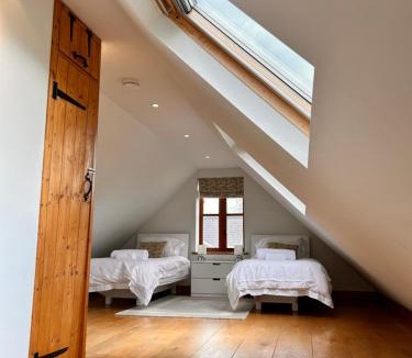 Abbess Roding House | The Annexe Headcorn