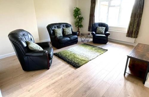 Dereham Apartment | The Annexe Hillside