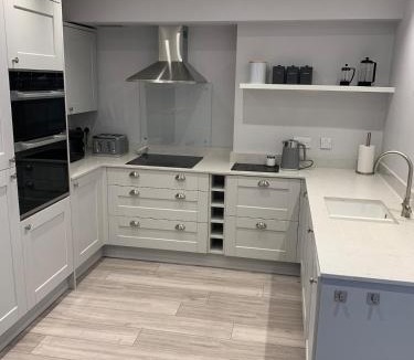 Dunmow Apartment | The Annexe Westbury House