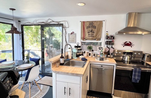 Lyme Cottage | The Answer - Charming, Unique, Tidal, Riverfront Escape - Kayaks, AC Firepit