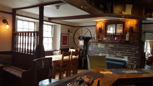 Manningford Bruce Hotel | The Antelope at Upavon