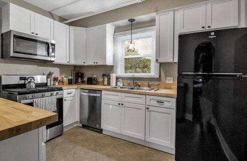 Hamburg Apartment | The Apartment at The West End Inn