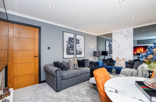 Hawkhead Apartment | The Apartment