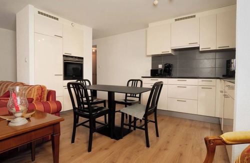 Barboleusaz Apartment | The apartment is just below the Place de la Barboleuse in Gryon:You will find shops, restaurants, te