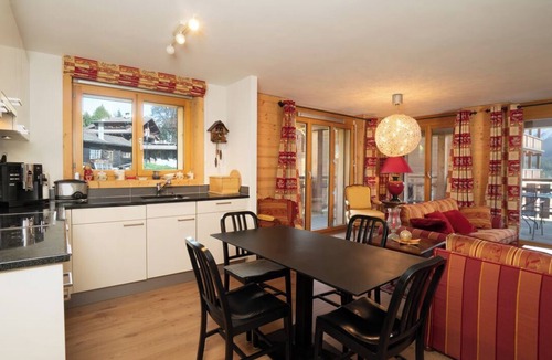 Barboleusaz Apartment | The apartment is just below the Place de la Barboleuse in Gryon:You will find shops, restaurants, te