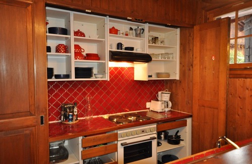 Barboleusaz Apartment | The apartment is located in La Barboleuse, approx. 150m from the Croix-de-Chaux - Gryon ski slope li