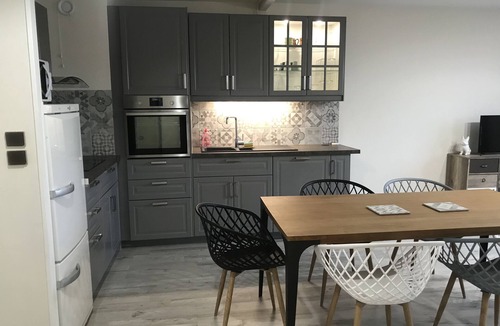 Honfleur Apartment | THE APARTMENT VIEWED ON THE BRIDGE