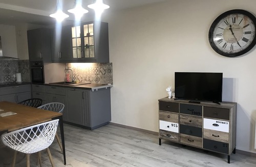 Honfleur Apartment | THE APARTMENT VIEWED ON THE BRIDGE