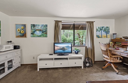 Gold Hill Apartment | The Apartment will not be rented at this timenThe Octagon is still open