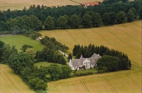 Vordingborg Municipality House | The Apple House at historic manor in South Zealand