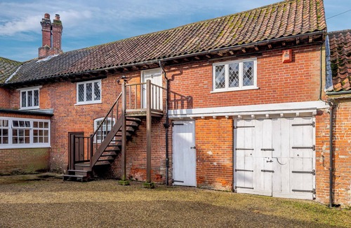Swannington Cottage | The Apple Store - UK32623