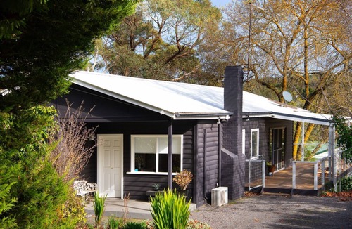 Hepburn Springs Cottage | The Apple Tree is a gem