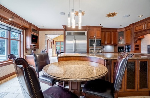 Sainte-Sophie Ski Chalet | The Aquatic Haven | Indoor Spa | Pool | Home Cinema | BBQ | Central AC | Firepit