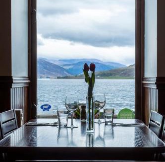 Ullapool Hotel | The Arch Inn