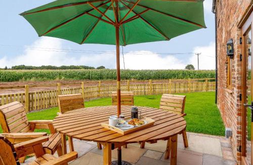 Newark House | The Arches Uk32651