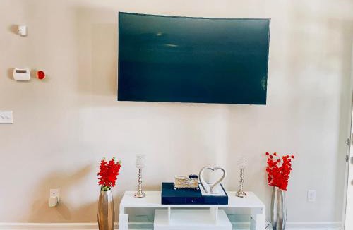 Stockbridge Apartment | The Aristocrat's Abode