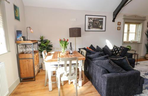 Ironbridge Apartment | The Arms House