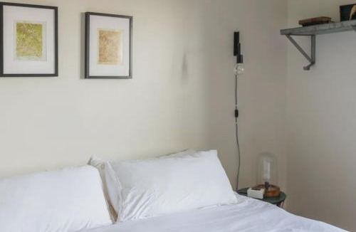 Livingston Manor Hotel | The Arnold House