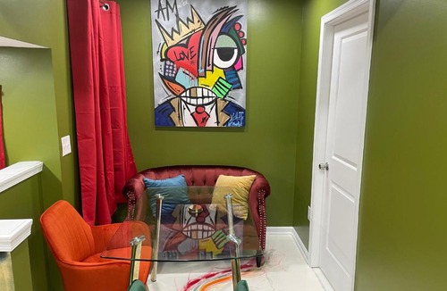 North Philadelphia West Apartment | The Art Palace