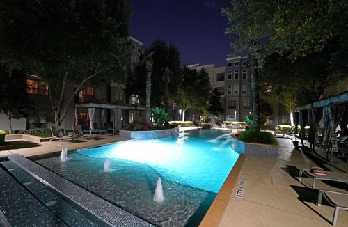 Nassau Bay Apartment | The Artemis by Space City Hospitality