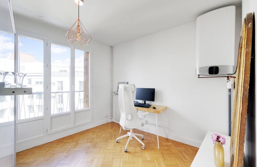 Quartier de la Maison-Blanche Apartment | The artist