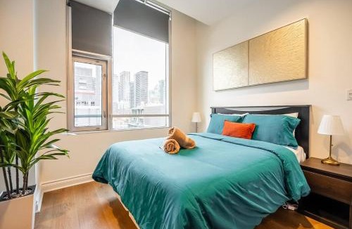 Fashion District House | The Artist Loft Trendy 2BR Condo with Parking