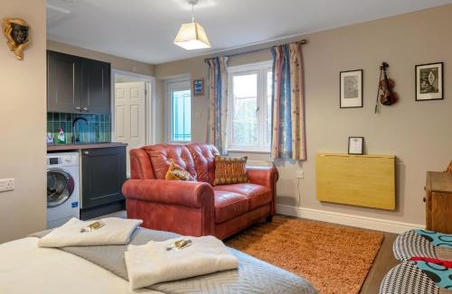 Foxton House | The Artist studio