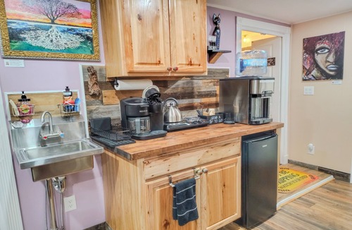 Scotrun House | The Artist Studio Loft Inc