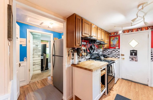 Scotrun House | The Artist Studio Loft Inc