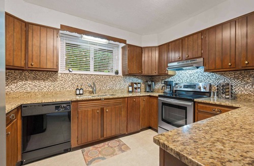 Madison House | The Artist’s A-Frame