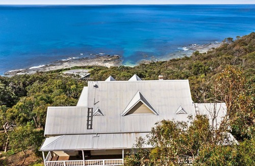 Lorne House | The Artists Beach House